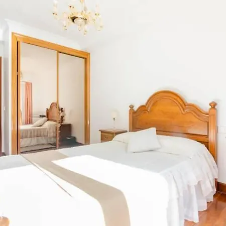 Ubicada Cerca De Donostia, Hondarribia Y Biarritz فندق مبيت وإفطار *