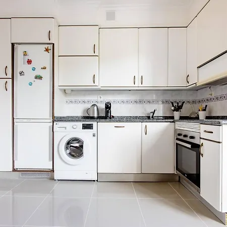 Ubicada Cerca De Donostia, Hondarribia Y Biarritz Bed & Breakfast Irun